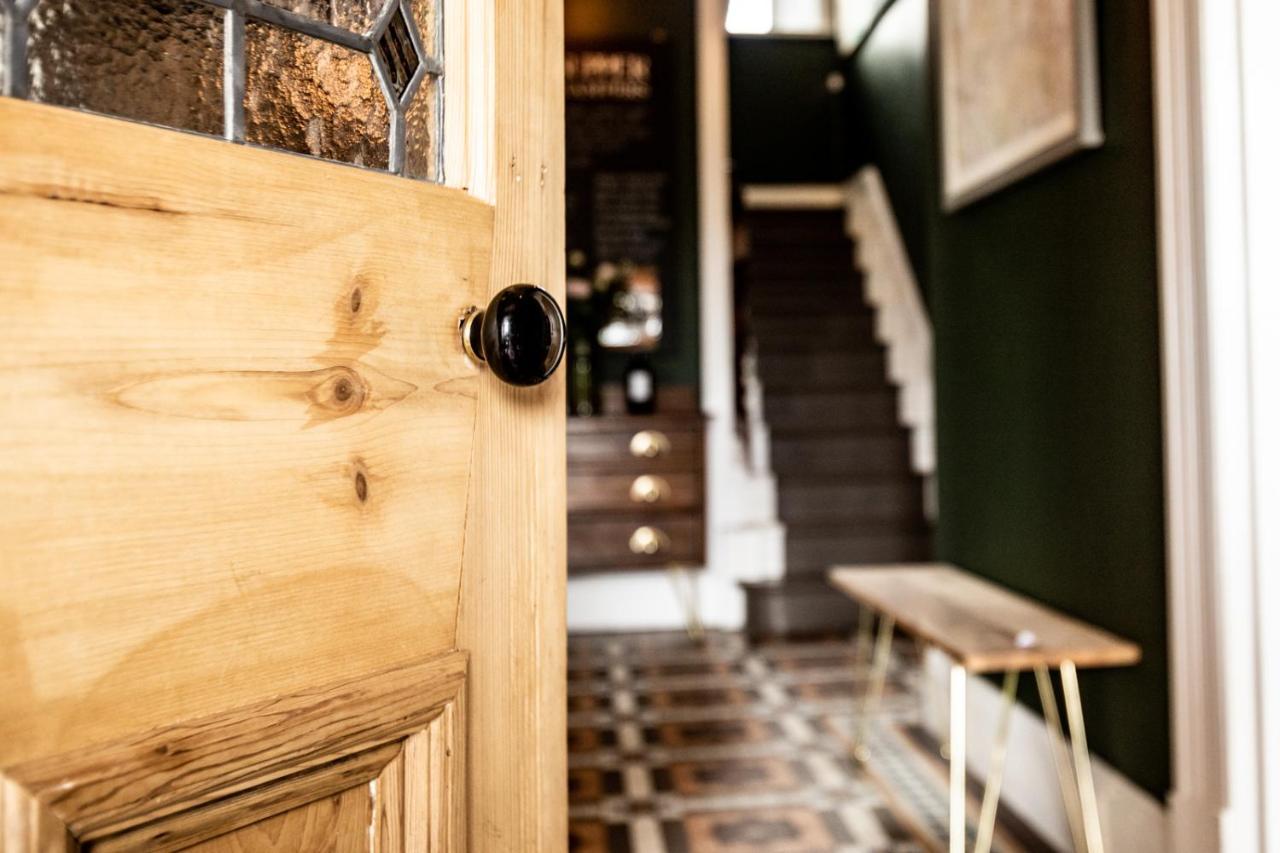 The Old Vicarage Bed and Breakfast Moylgrove Εξωτερικό φωτογραφία